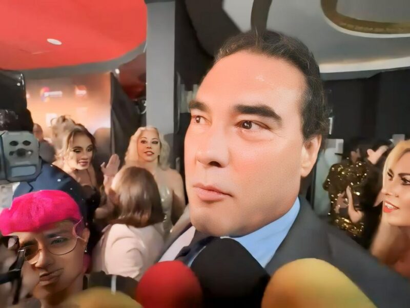 Eduardo Yáñez en polémica tras arrebatar celular a reportera
