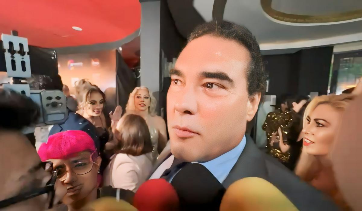 Eduardo Yáñez protagoniza confrontación con la prensa