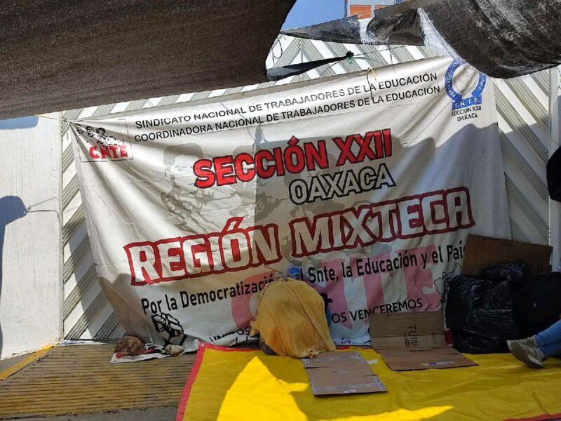 Elevan CNTE Michoacán alerta tras represión de magisterio de Oaxaca