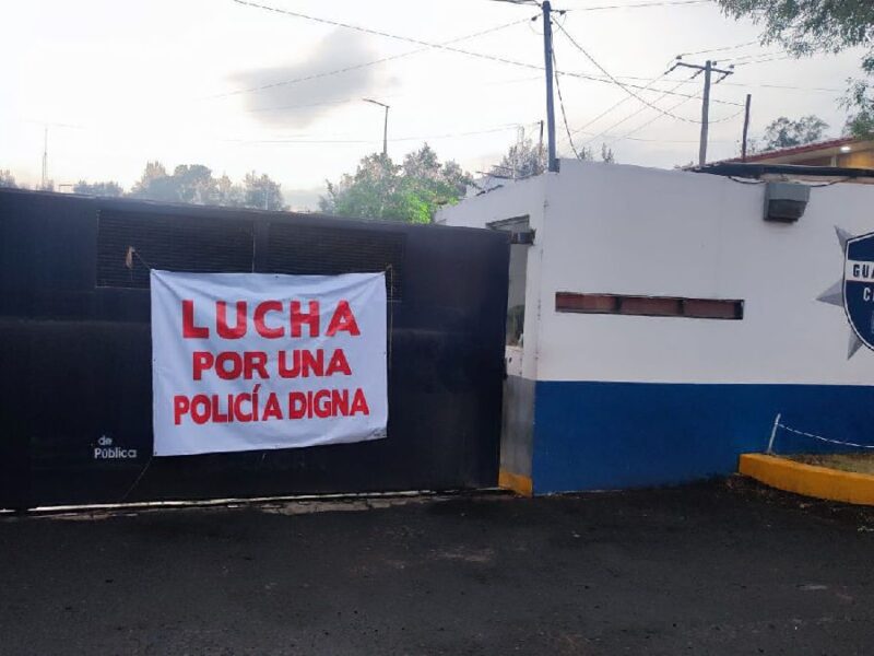 Policías de Michoacán convocan a extender paro en demandas de mejoras laborales
