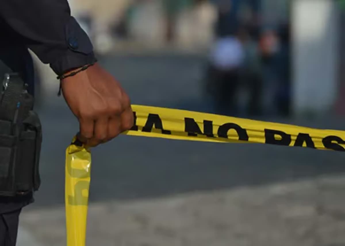 Hallan cadáver de hombre con impacto de bala en Apatzingán