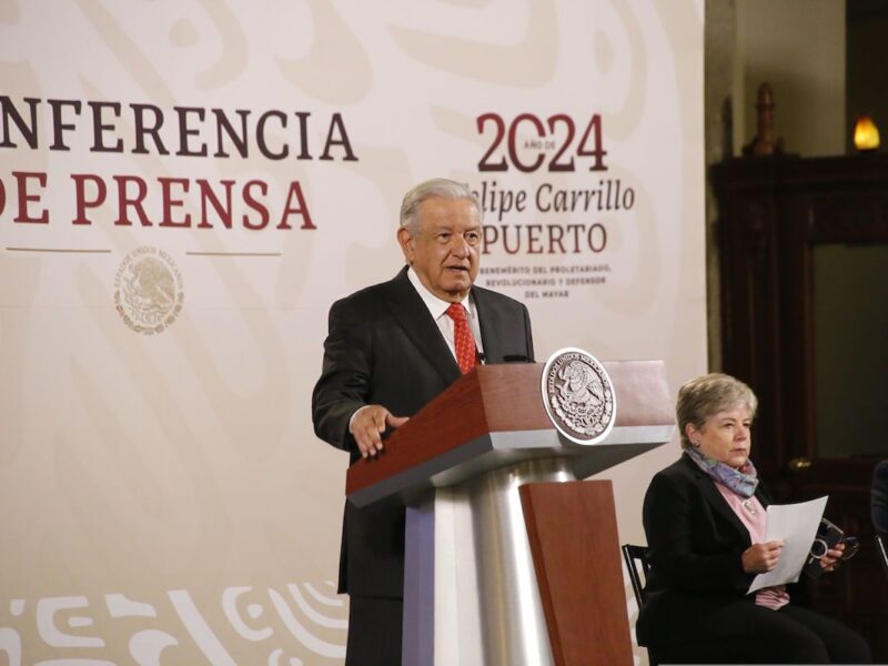 López Obrador niega represión contra Carlos Loret de Mola