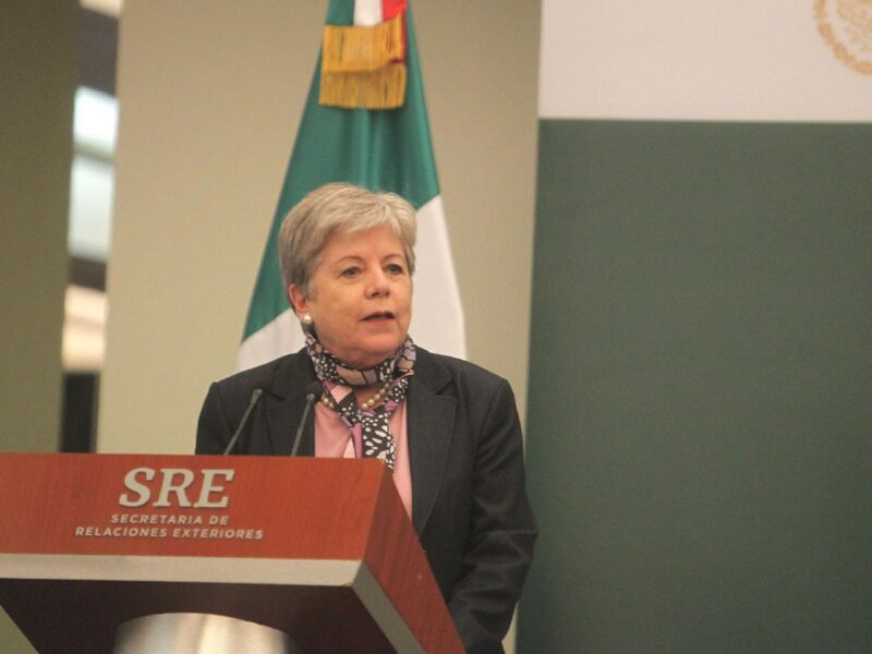 México pide solución pacífica y advierte sobre peligros nucleares en Ucrania