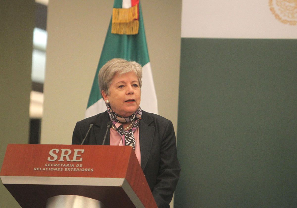 México pide solución pacífica en conflicto Ucrania y Rusia
