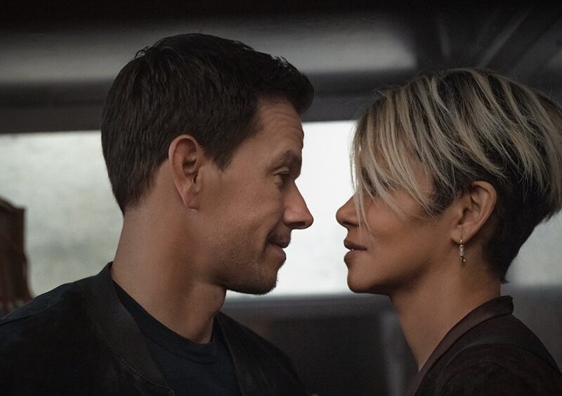 Netflix estrena este 2024 "El Sindicato" con Mark Wahlberg y Halle Berry