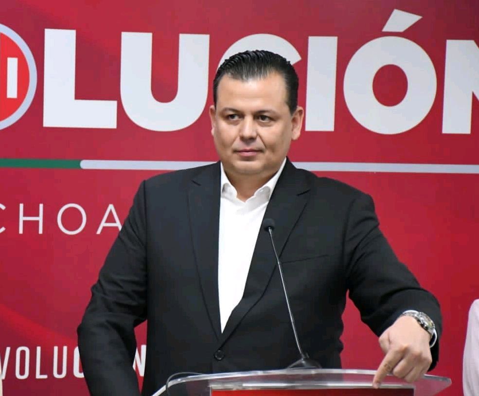 PRI Michoacán reconoce a Carlos Torres Piña como operador político
