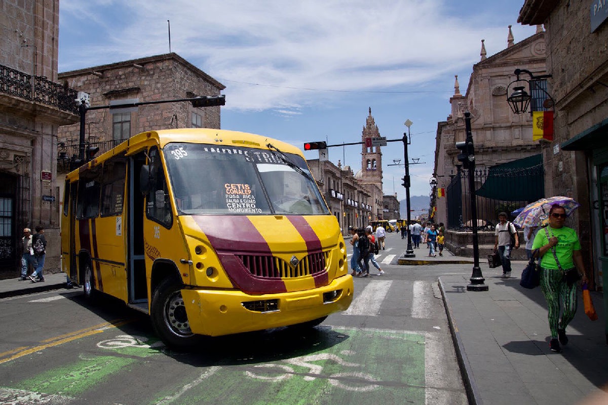 transportistas inician paro en Morelia por competencia desleal