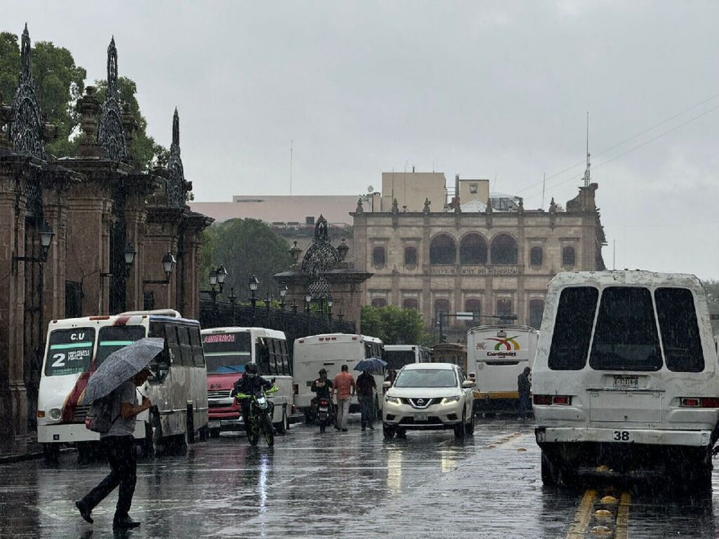 transportistas también piden revision a la ley de transporte de Michoacán