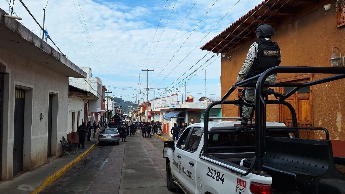 ataque armado contra fuerza policial de Tingambato deja un muerto