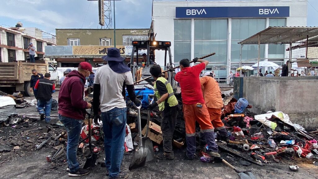 Comerciantes afectados por incendio en Mercado Independencia recibirán apoyo