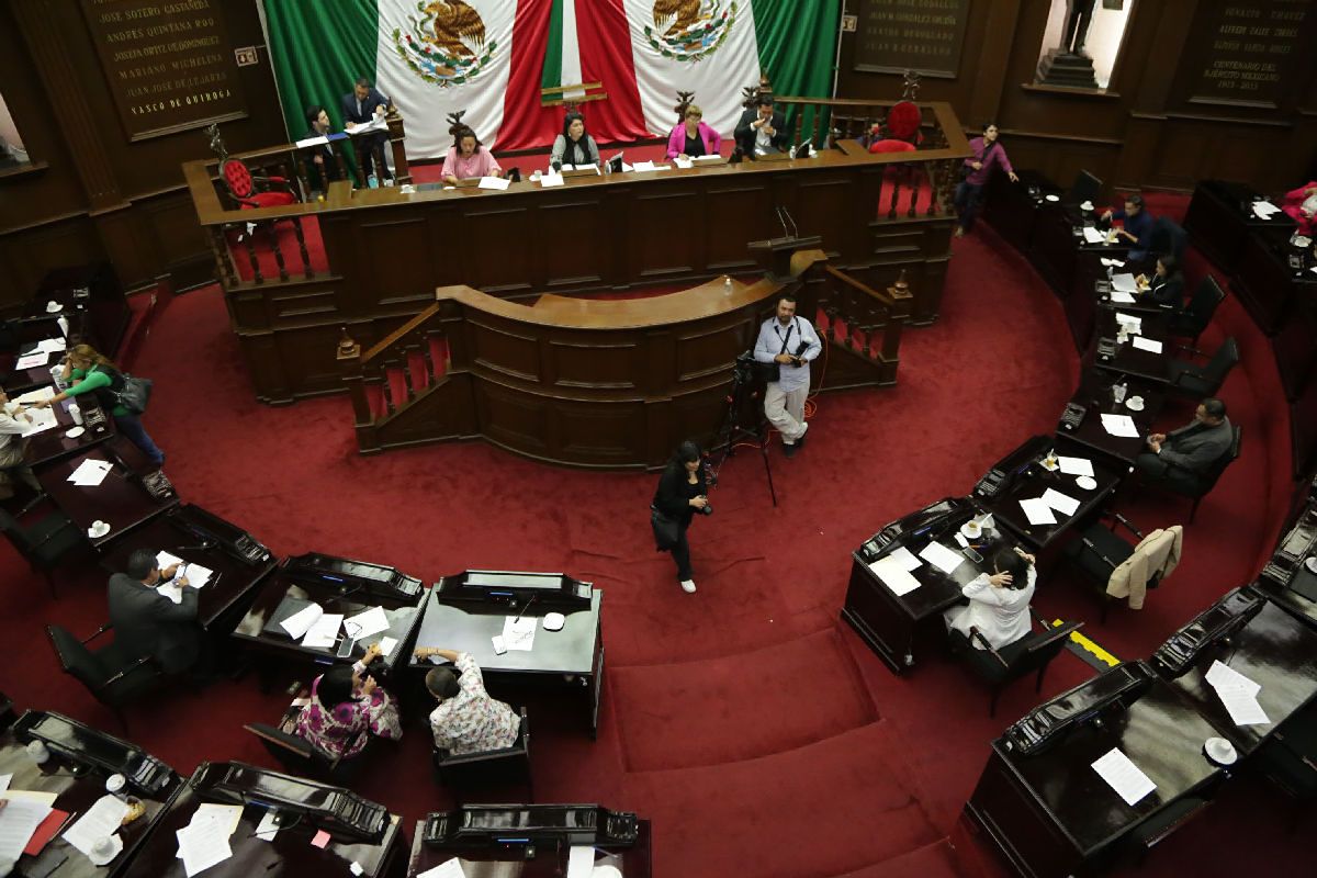 diputados de Michoacán niegan la reelección de Jesús Sierra en TJAMICH