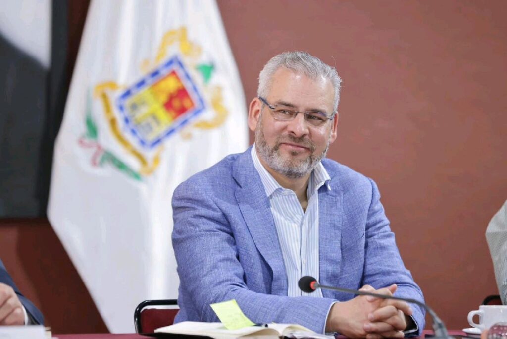el gobernador de Michoacán anuncia cambios en su gabinete