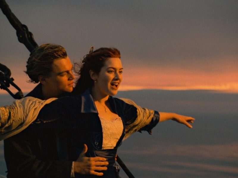 Icónica escena de Titanic de James Cameron