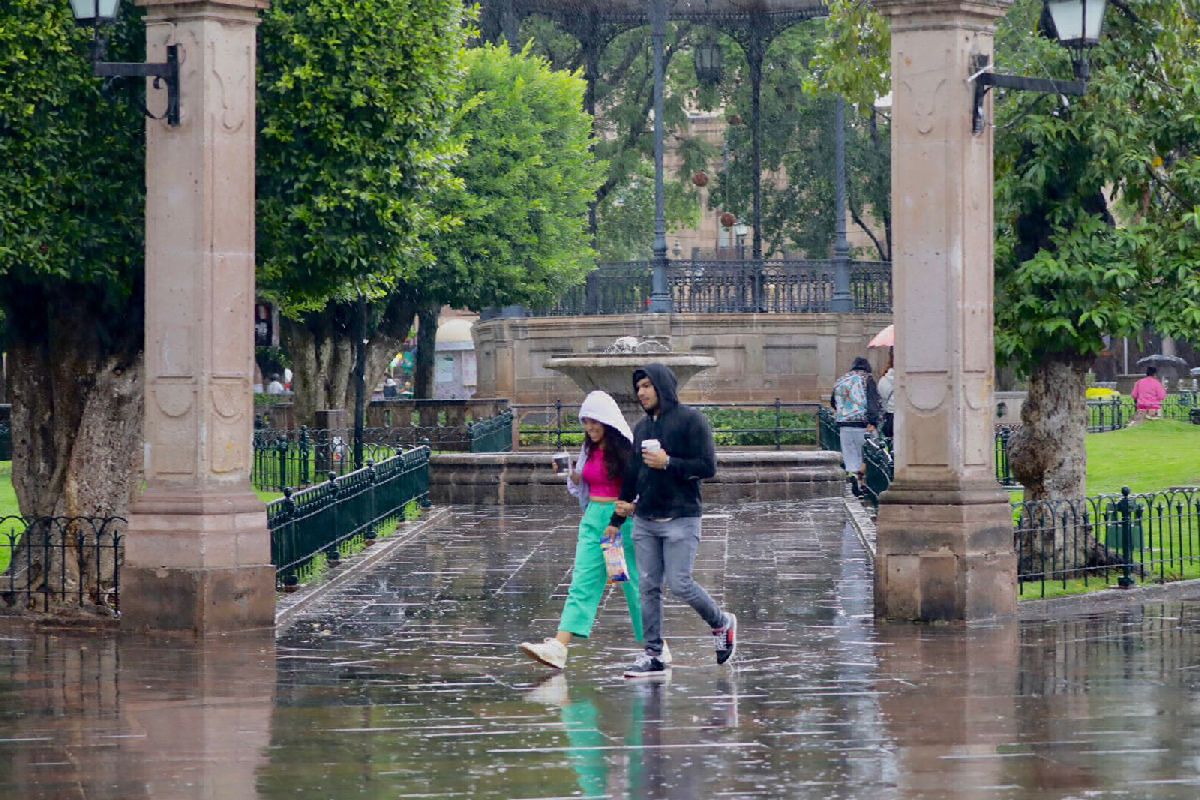 llaman a la prevención de enfermedades por temporada de lluvias