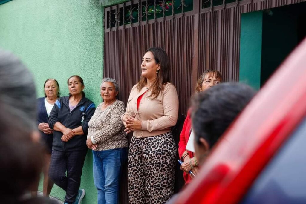 Mónica Valdez se reune con familias de Zacapu - anahuac