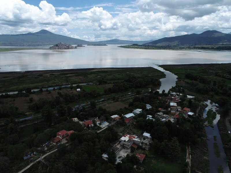 Participación comunitaria, clave en recuperación del lago de Pátzcuaro