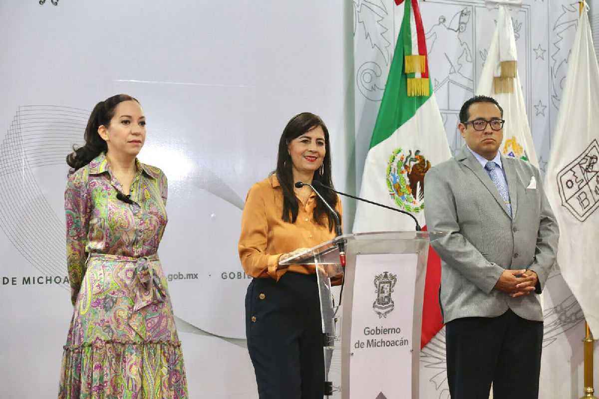 Revelan plataforma para otorgar becas a jóvenes en Michoacán