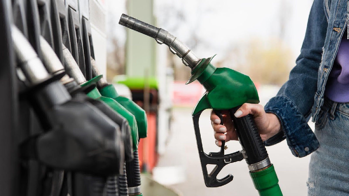 SHCP aumentará estímulo fiscal de combustibles en México