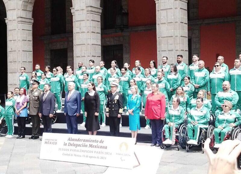 AMLO abandera a delegación mexicana para Paralímpicos de París 2024