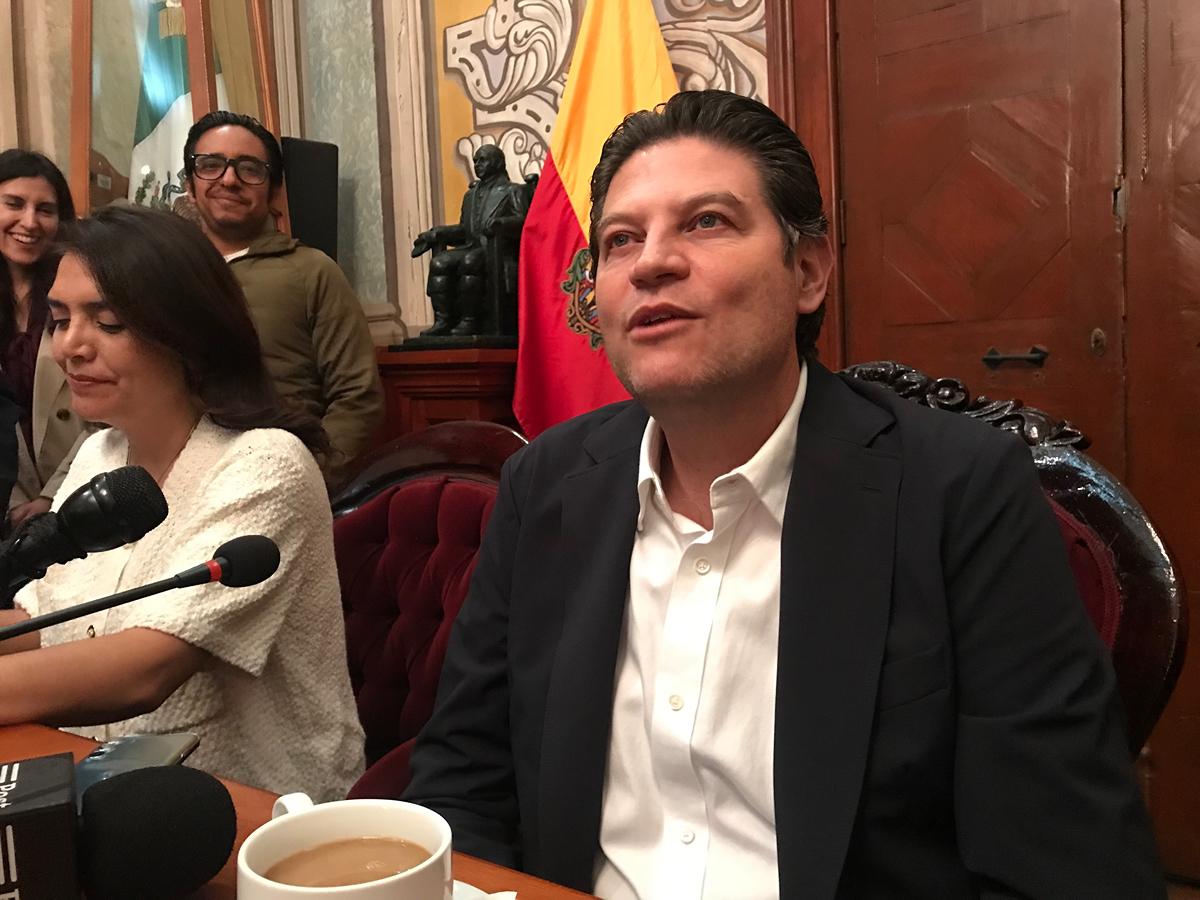 De ser ciertos los rumores sobre la adhesión de Araceli Saucedo a Morena, sería una traición: Alfonso Martínez