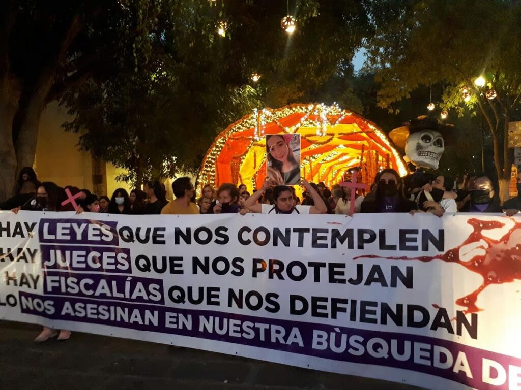 asesinatos de mujeres feminicidios en México - marcha