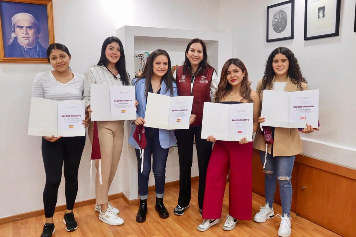 Becas movilidad idiomas Michoacán 2024