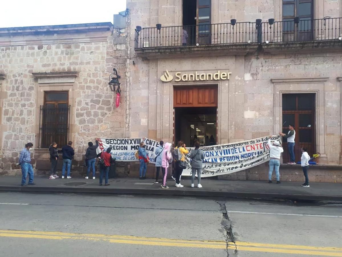 CNTE protesta magisterial en Michoacán