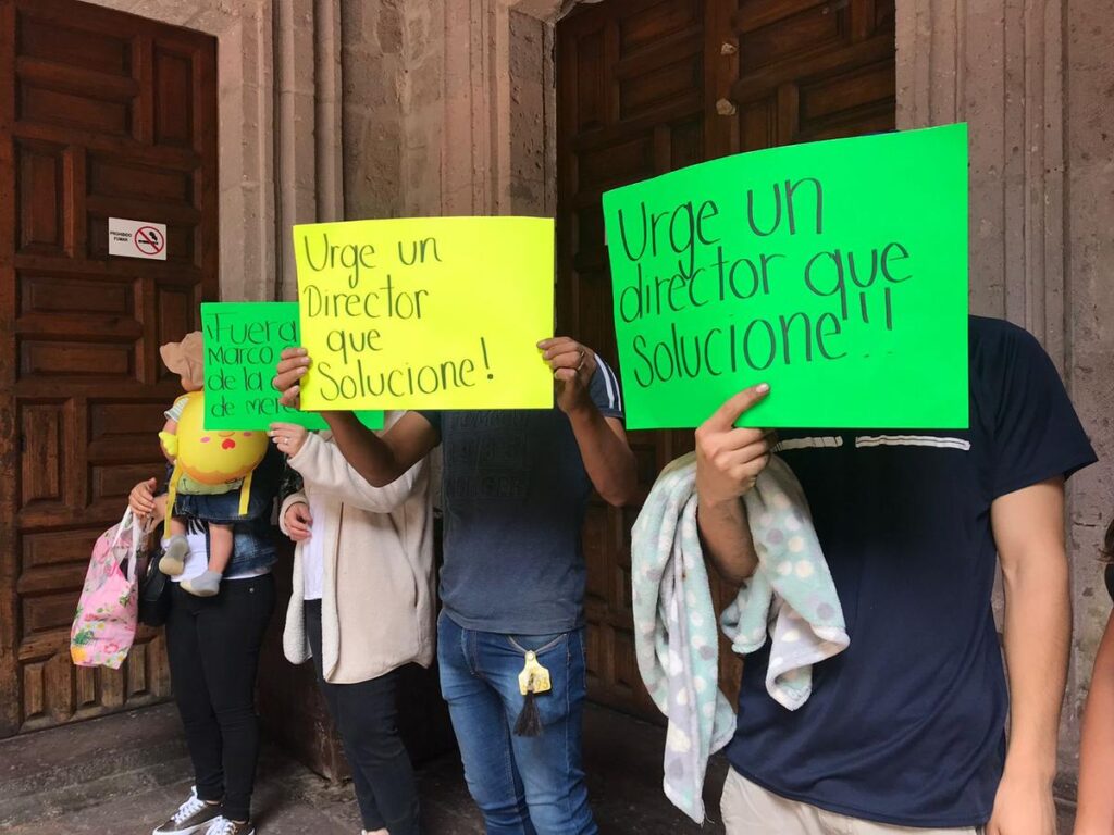 Comerciantes protestan en el Ayuntamiento de Morelia