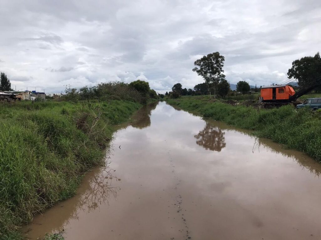 desfogue en Río Grande de Morelia va lento