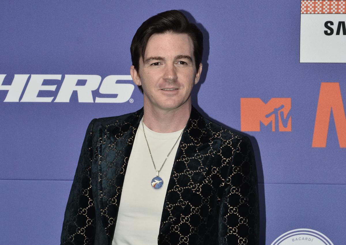 Drake Bell se incomoda al escuchar preguntas sobre su vida sentimental