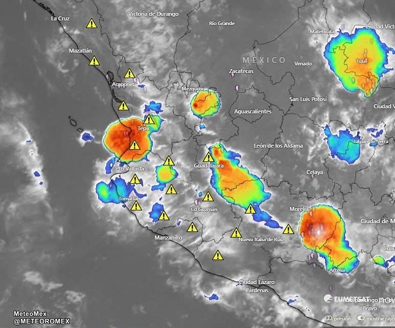 En las próximas horas se pronostican lluvias fuertes a intensas sobre el occidente