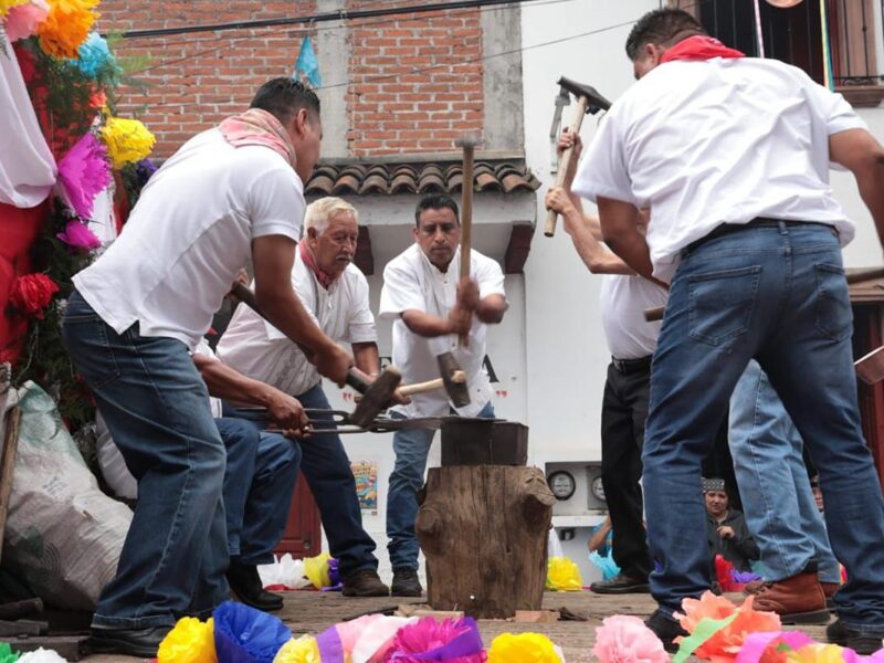 Inaugura Bedolla Feria Nacional del Cobre