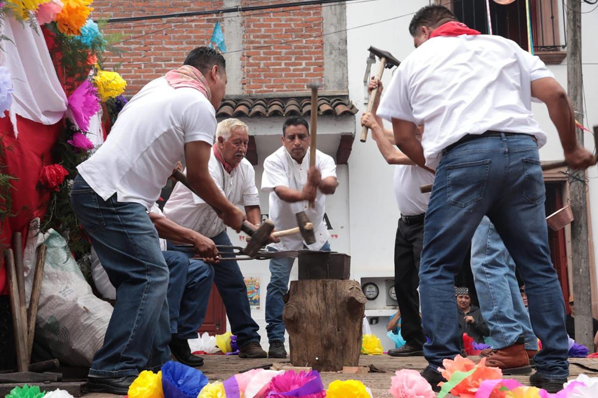 Inaugura Bedolla Feria Nacional del Cobre