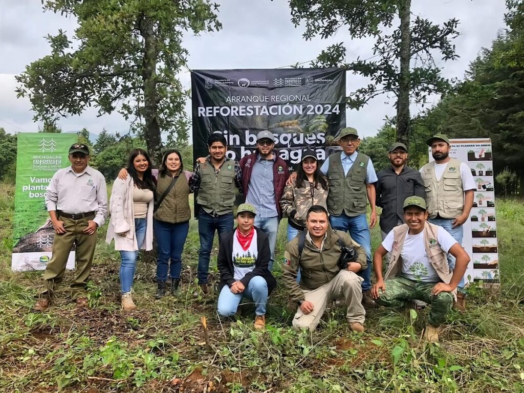 Inicia la reforestación en Michoacán - brigadas