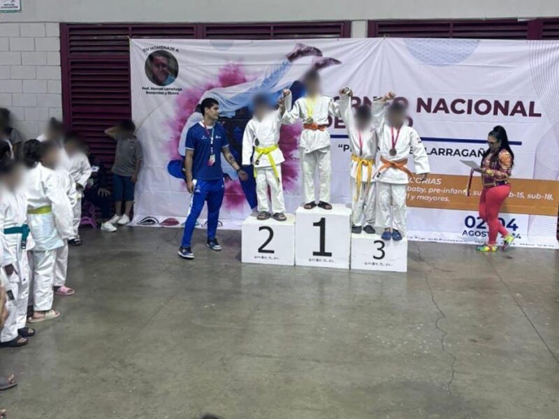 Judocas Michoacanos logran 13 medallas en Campeonato Nacional de Judo