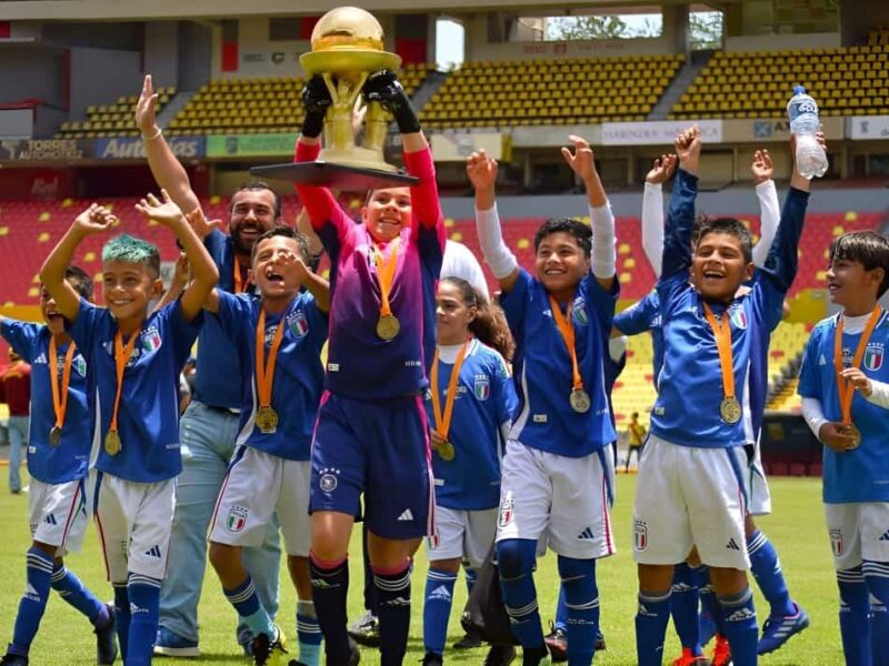 Mapaches de Nueva Italia, campeones invictos de la Copa Club Atlético Morelia 2024