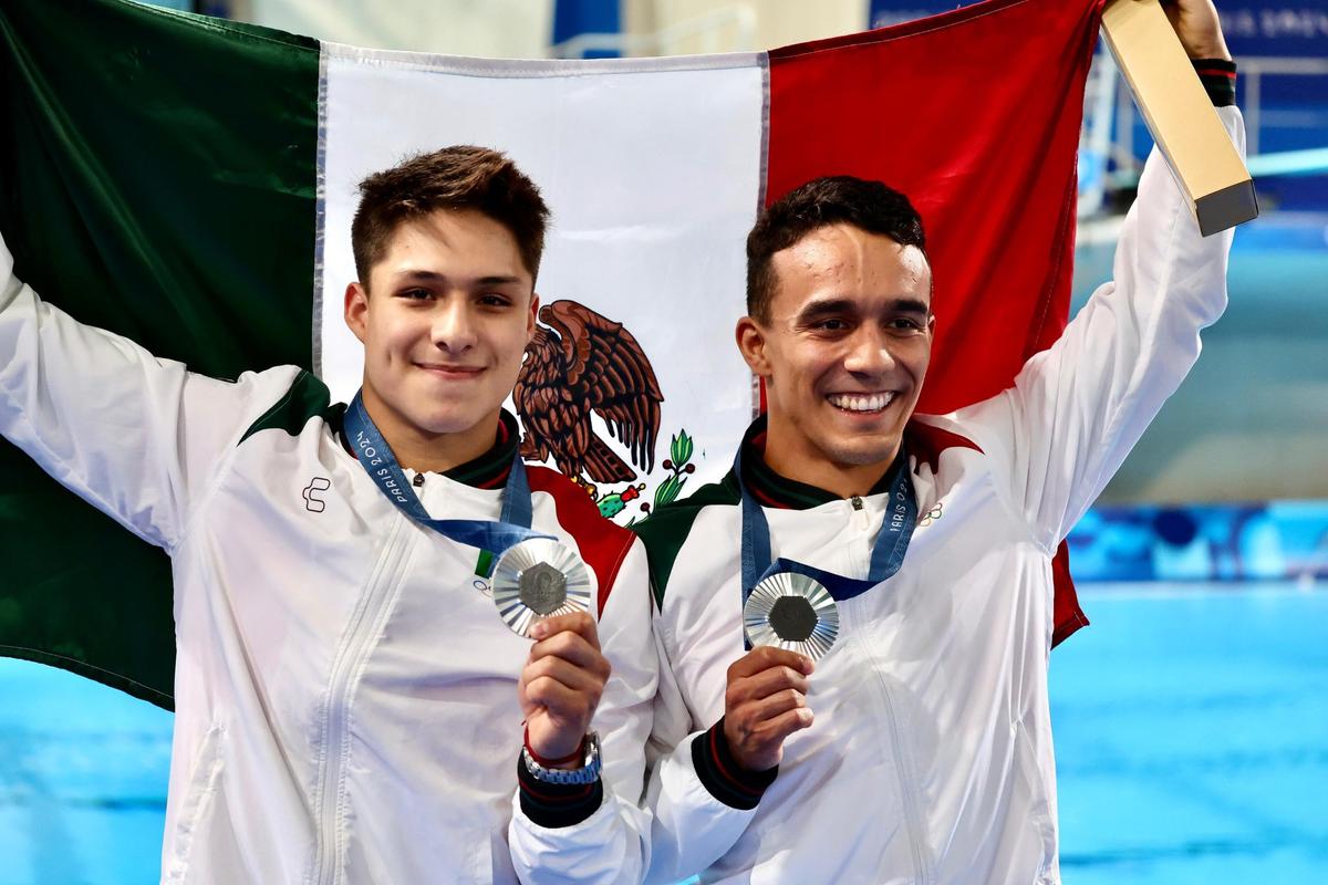 México logra medalla de plata en clavados de 3 metros en París 2024