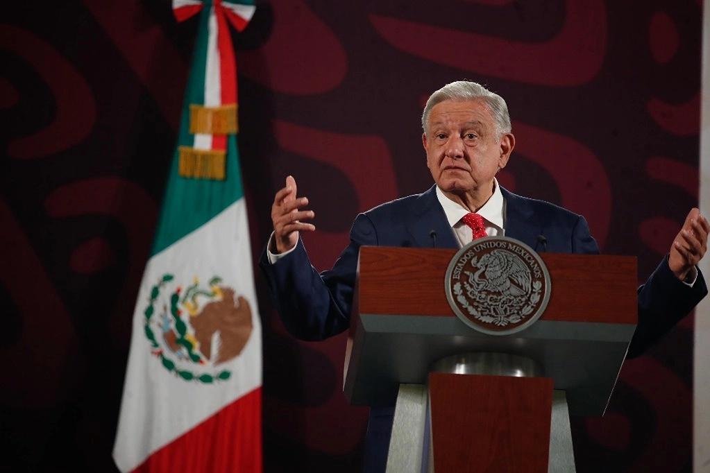 Opositores a la reforma judicial "están mostrando el cobre": AMLO