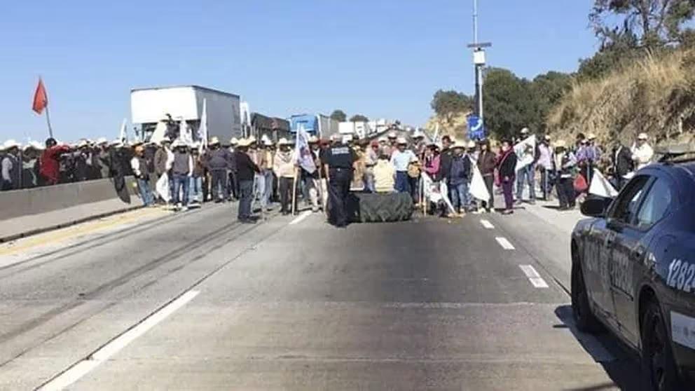 pérdidas por bloqueo en carretera México-Puebla