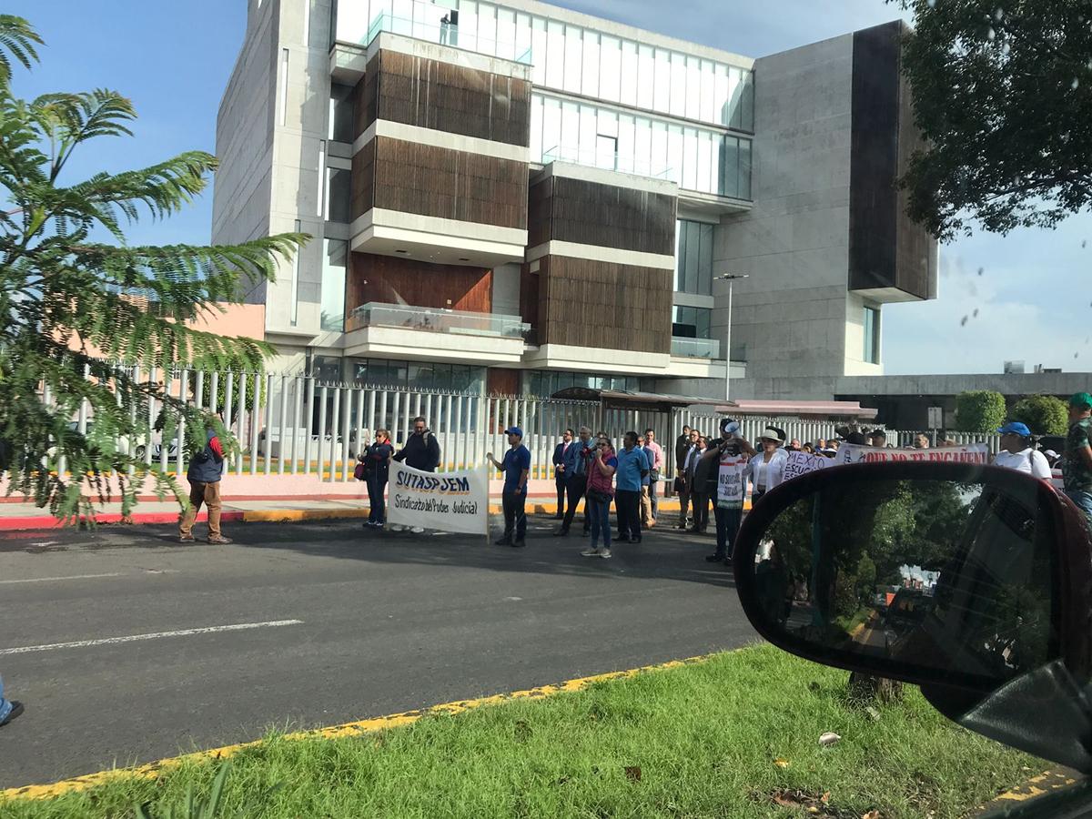 Poder Judicial de Michoacán inicia paro de tiempo indefinido por reforma