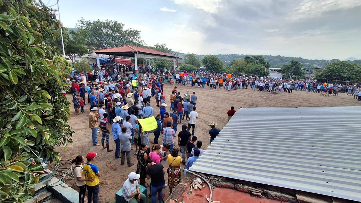 protesta en Churumuco y toma de presidencia