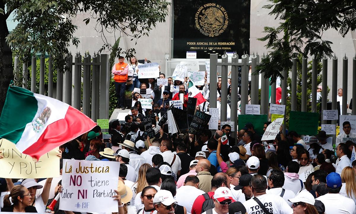 Protestan en el CJF por reforma judicial México