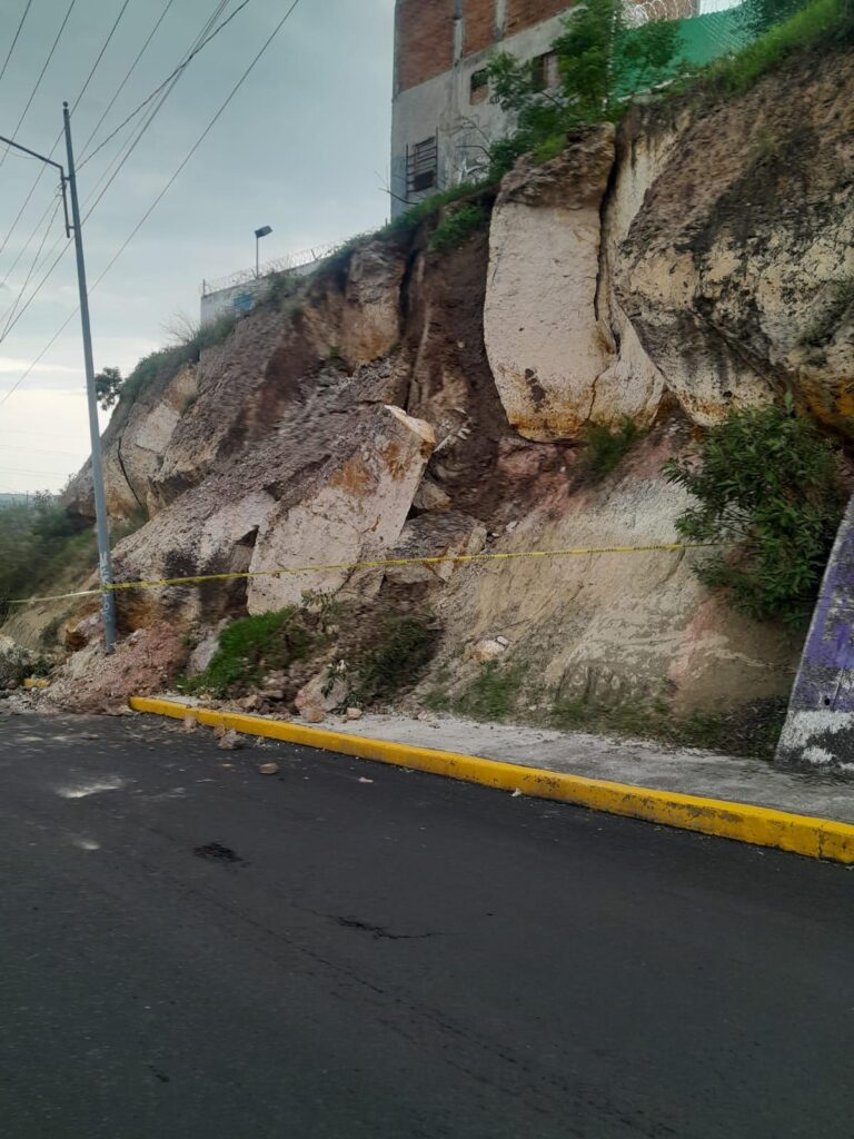 Se registra talud en Morelia; ayuntamiento inicia atención y vigilancia en la zona