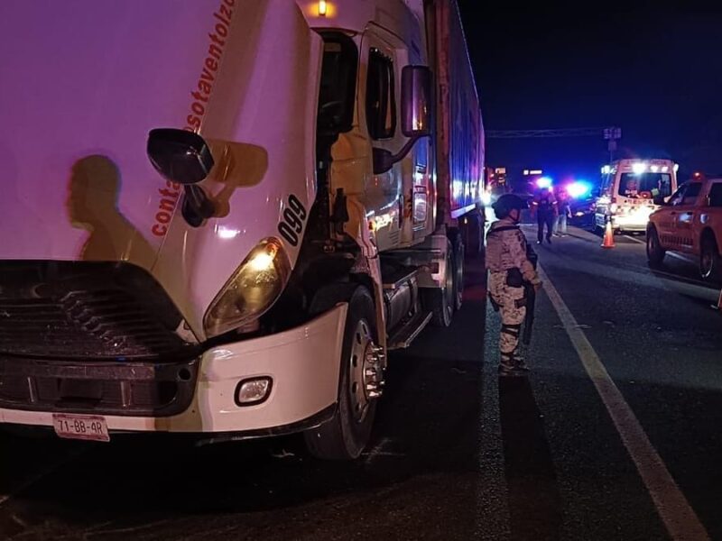 Se reportan tres accidentes consecutivos en la autopista Siglo XXI