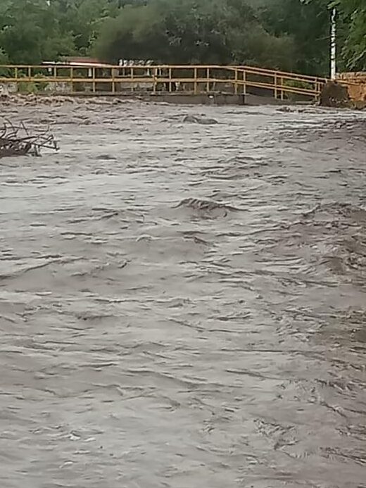 tromba inundaciones múgica michoacán 4