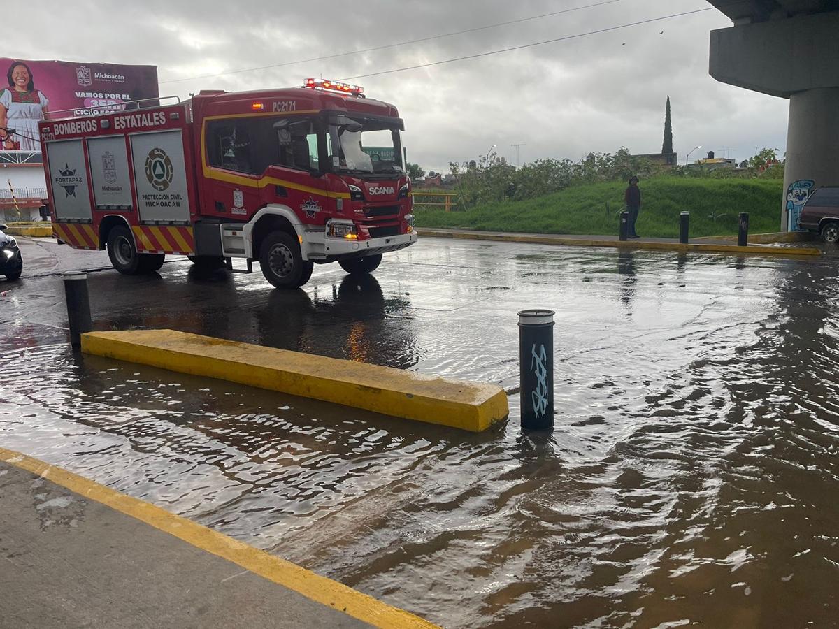 Atiende PC inundaciones en Morelia