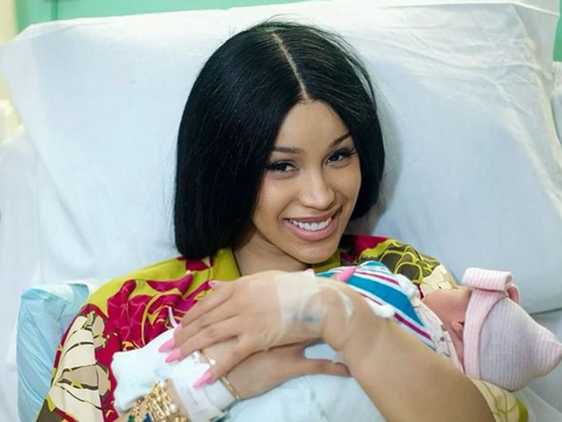 Cardi B comparte nacimiento de su tercer bebé