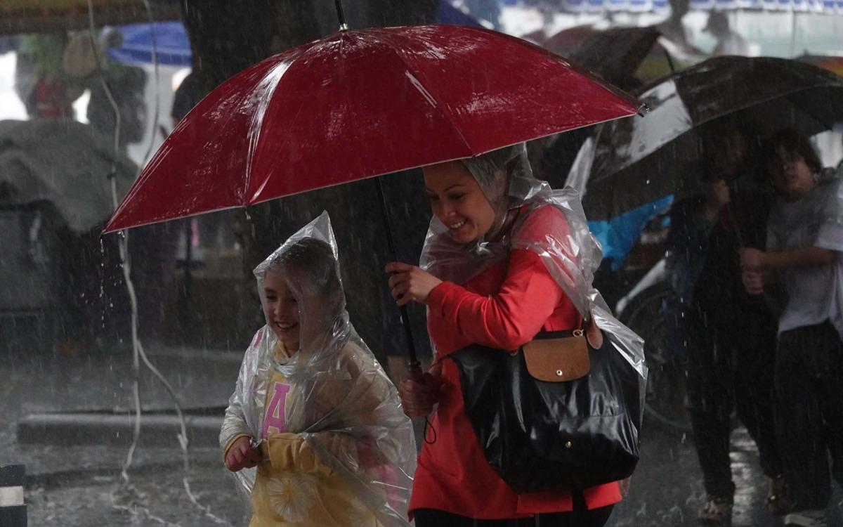 Ciclón tropical John mantendrá lluvias extraordinarias en Guerrero y Oaxaca