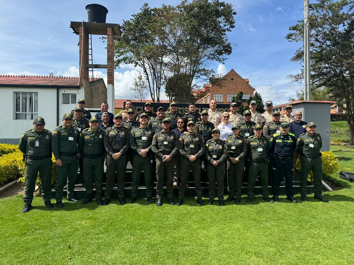 Con Policía Nacional de Colombia, consolida FGE capacitación antisecuestro