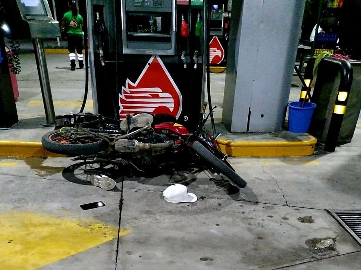 dos muertos y un herido grave tras ataque en gasolinera de Apatzingán